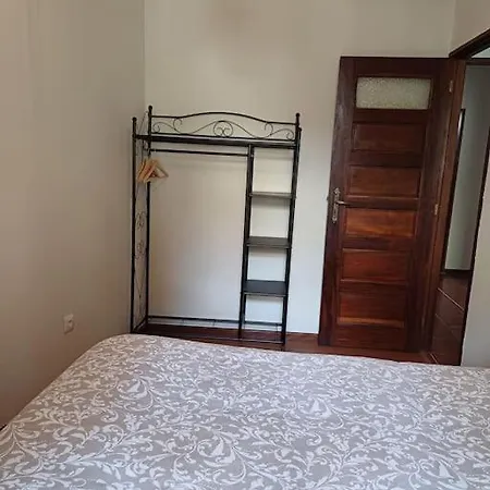 Roomy & Patio - 2 Bedroom Flat * 波尔图