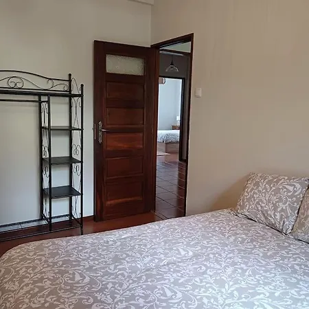 Roomy & Patio - 2 Bedroom Flat Porto